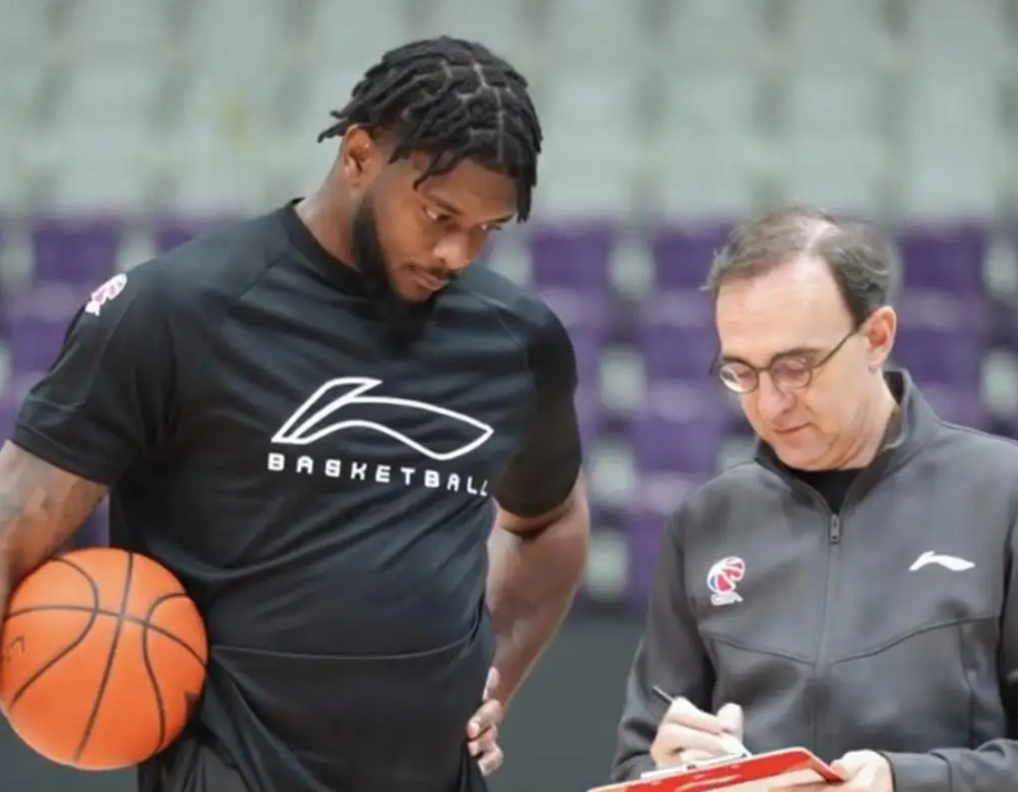 当然如果奥, 如果这两个, 弗在球场上